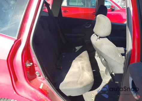 2013 Honda Fit Sport из США, поврежденный, VIN JHMGE8H57DC028265